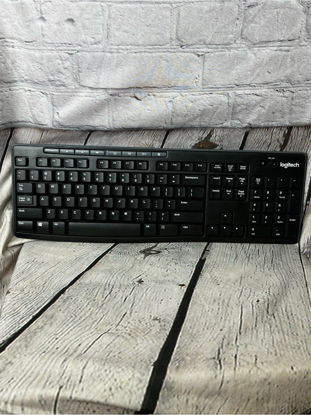 Logitech K270 Wireless Computer Keyboard Black EUC Work Office Accessories